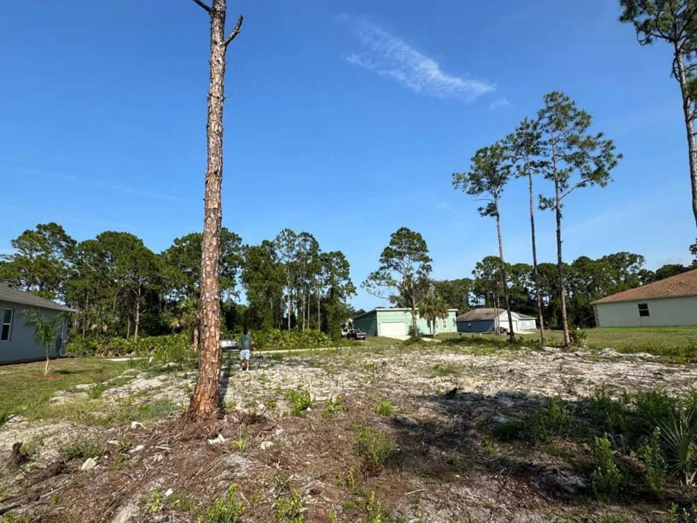 762 HARRIET Palm Bay, FL 32908