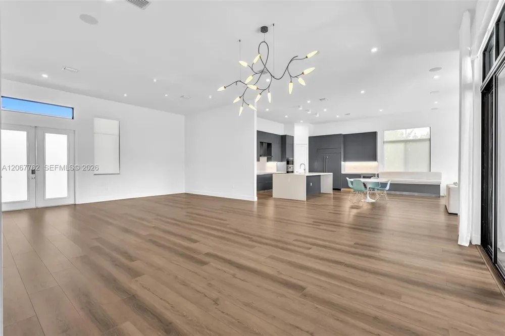 5765 SW 104th Ter Cooper City, FL 33328
