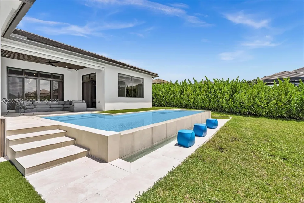 5765 SW 104th Ter Cooper City, FL 33328