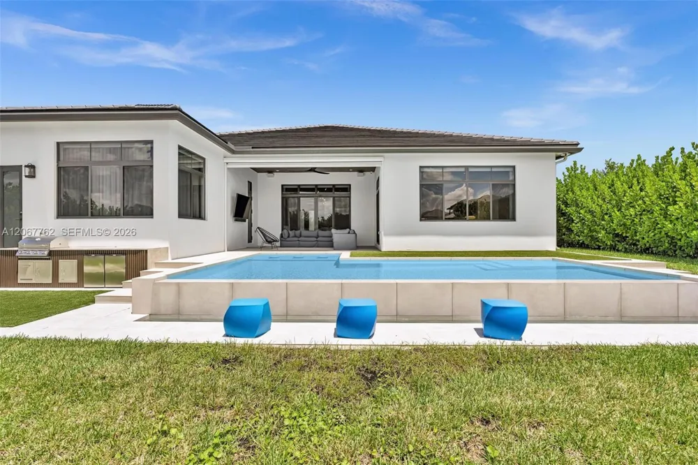 5765 SW 104th Ter Cooper City, FL 33328