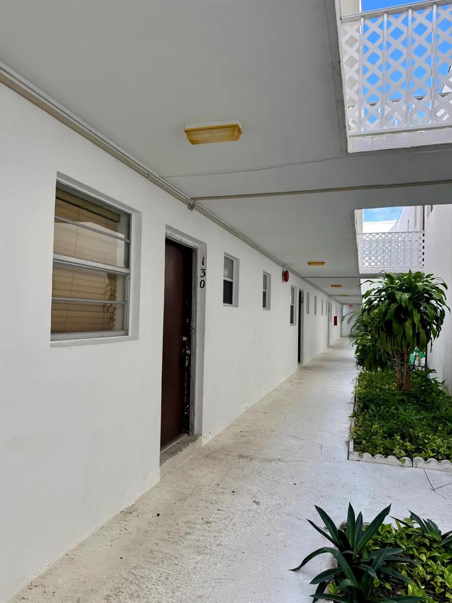 6507 WINFIELD BOULEVARD #130-C Margate, FL 33063