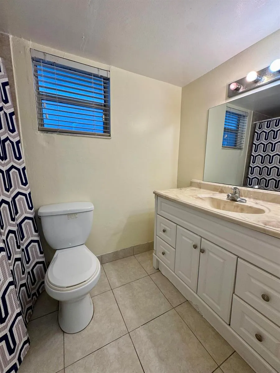 6507 WINFIELD BOULEVARD #130-C Margate, FL 33063