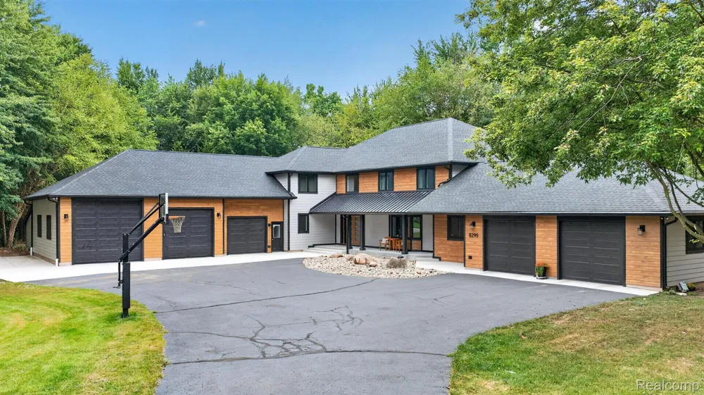 8290 Burleigh Road Atlas Township, MI 48439