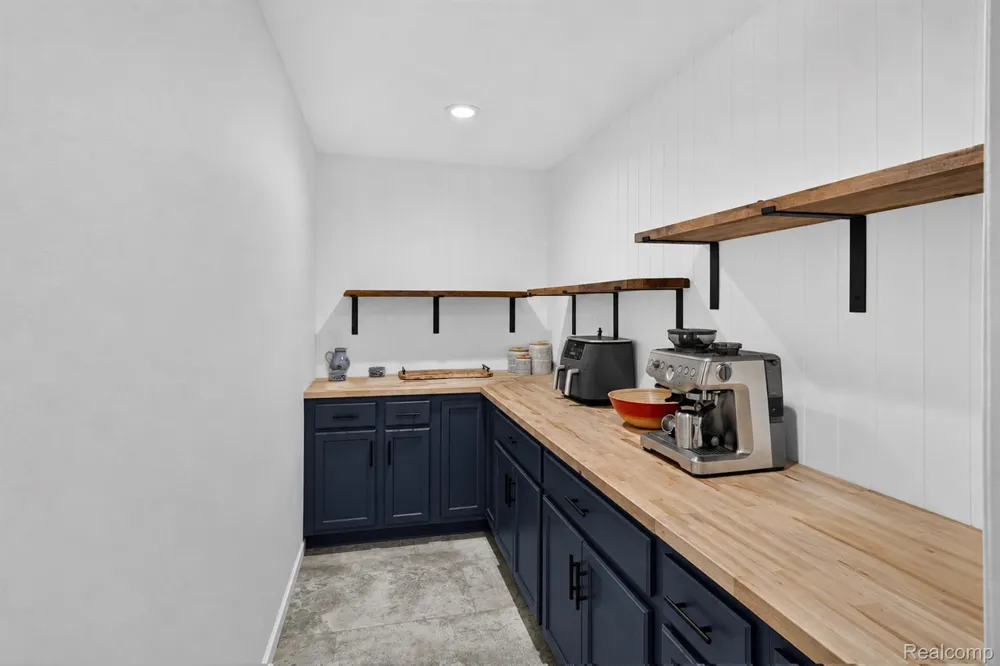 8290 Burleigh Road Atlas Township, MI 48439