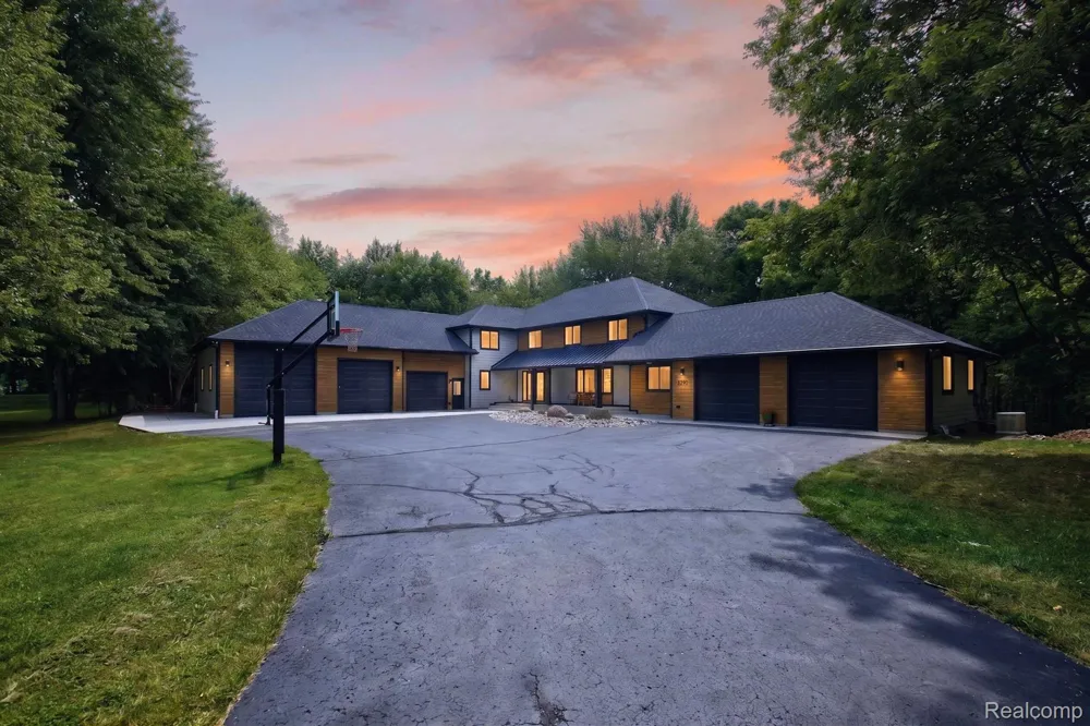 8290 Burleigh Road Atlas Township, MI 48439