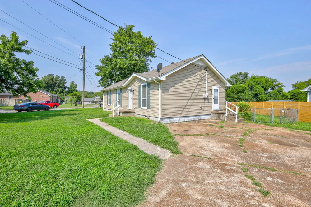 3521 Albee Dr Hermitage, TN 37076