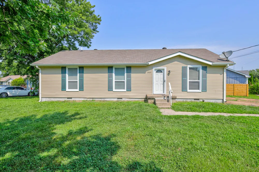 3521 Albee Dr Hermitage, TN 37076