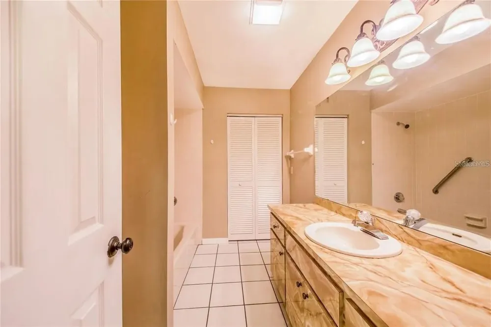 733 MIKASUKI DRIVE Lakeland, FL 33813