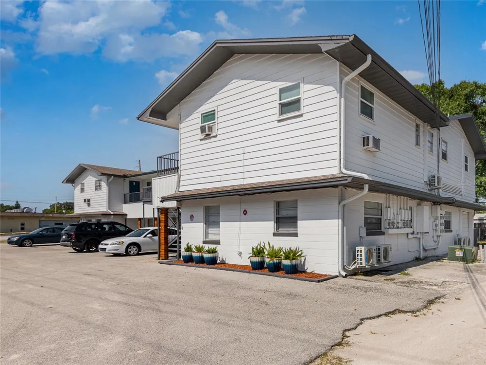 955 6TH STREET SE #5 Winter Haven, FL 33880