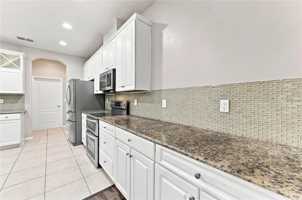 17013 VILESTA DRIVE Lutz, FL 33548