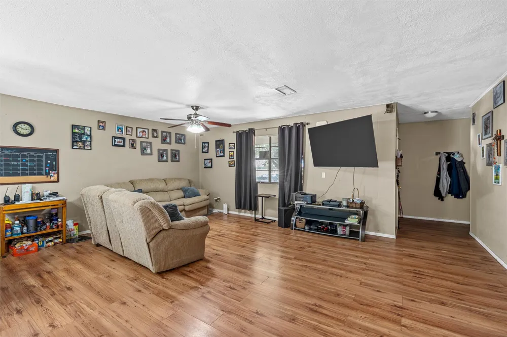 218 Calhoun Street Groesbeck, TX 76642