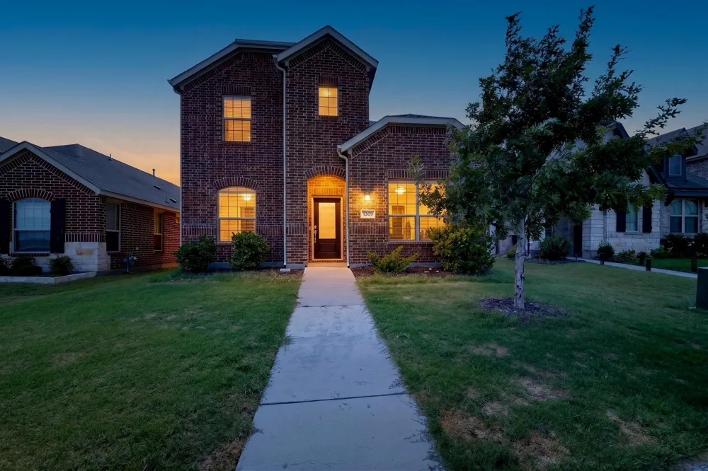 1309 Canuela Way Justin, TX 76247