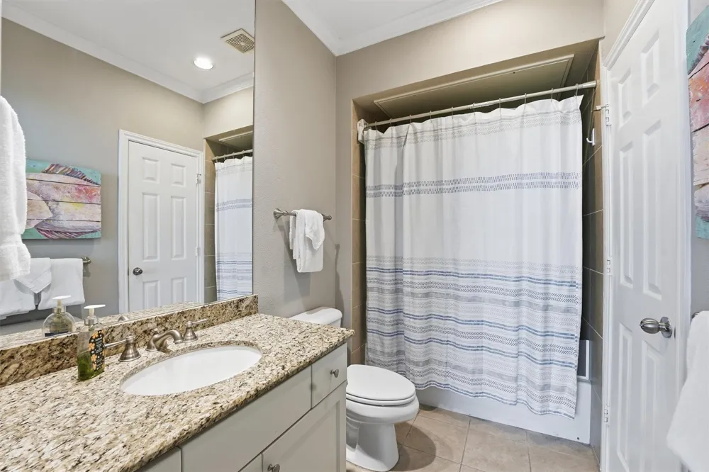 7000 Seawall Boulevard #412 Galveston, TX 77551