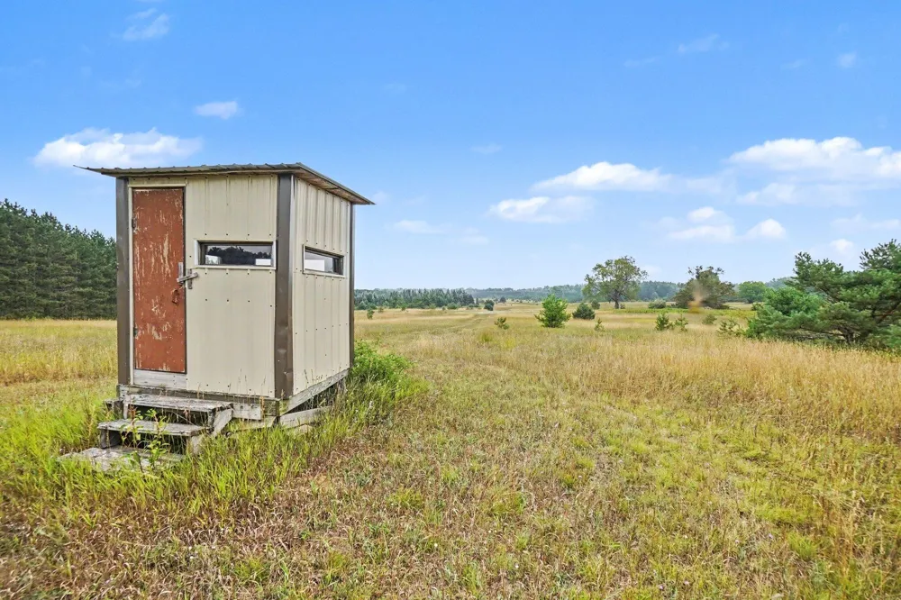 6898 E 5 Mile Road Luther, MI 49656