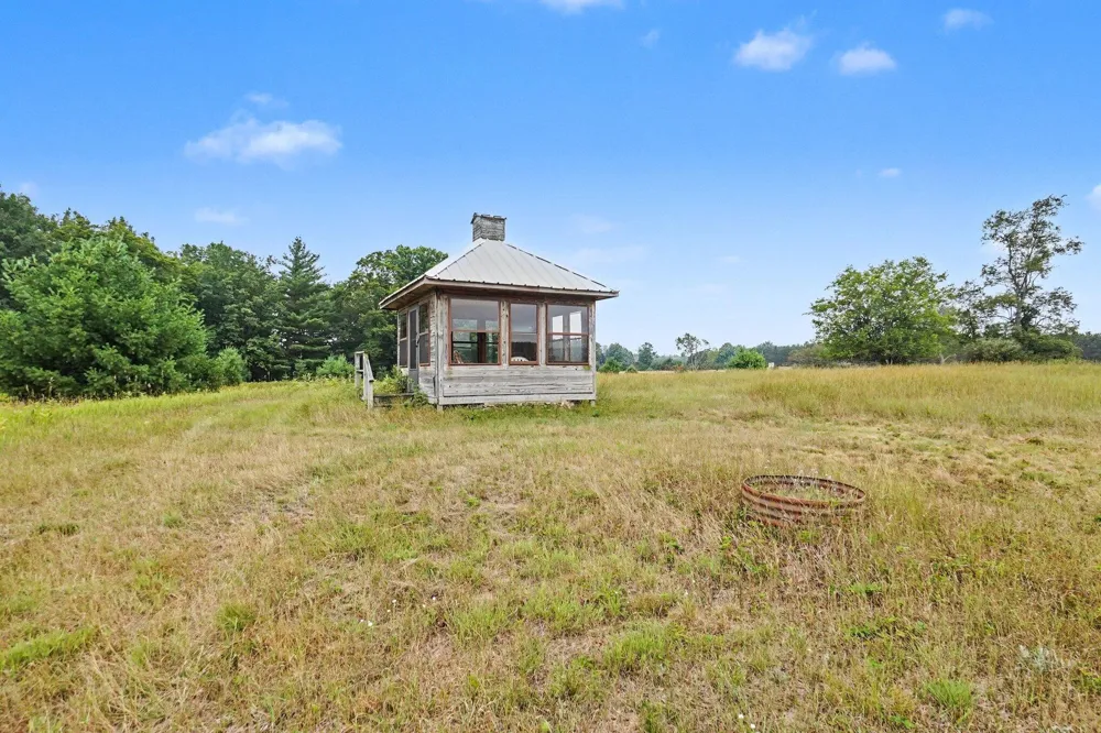 6898 E 5 Mile Road Luther, MI 49656
