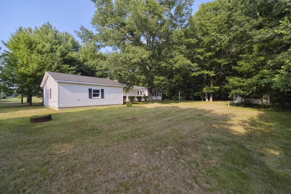 2615 Hill Road Manistee Township, MI 49660