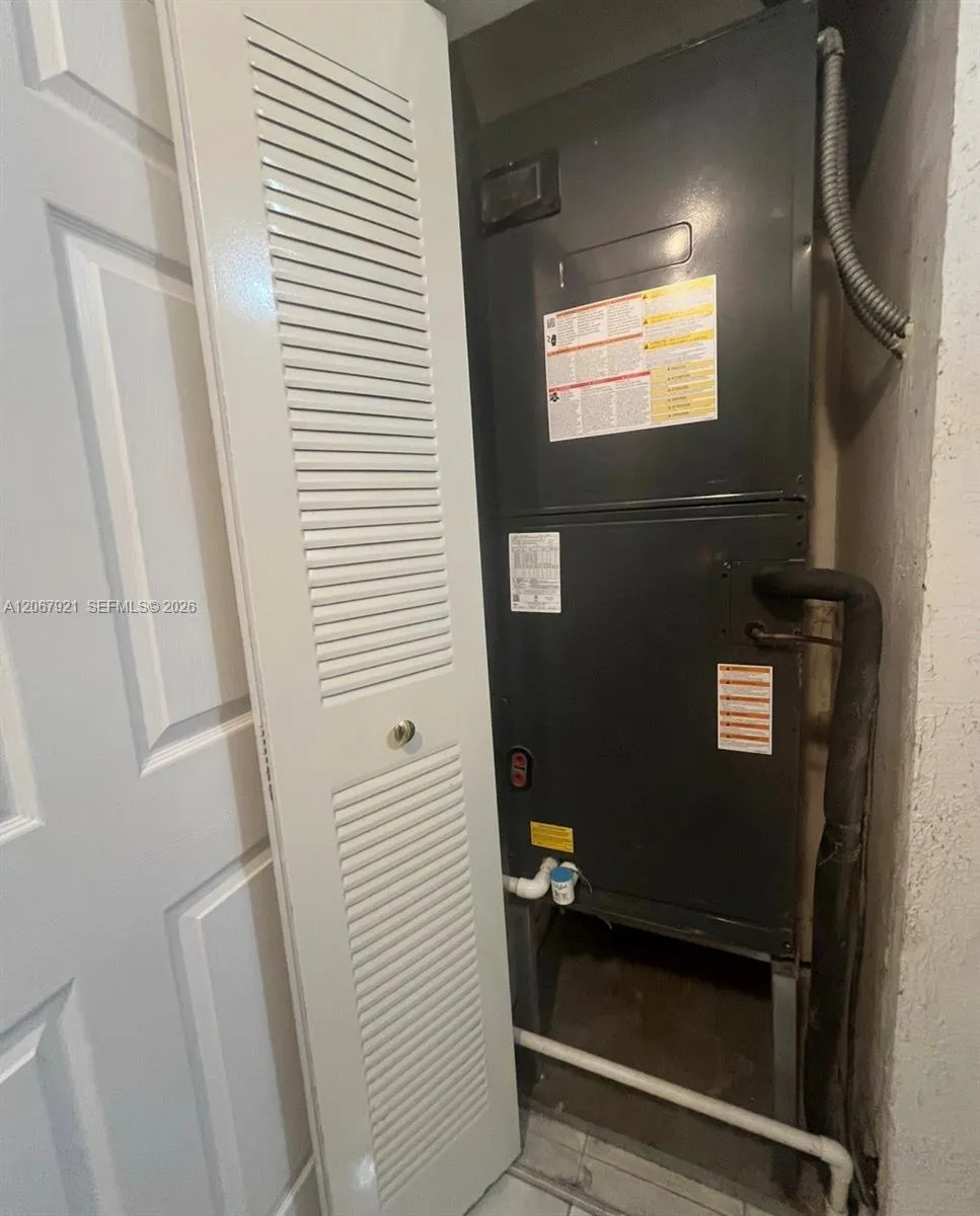12242 SW 210th St Miami, FL 33177