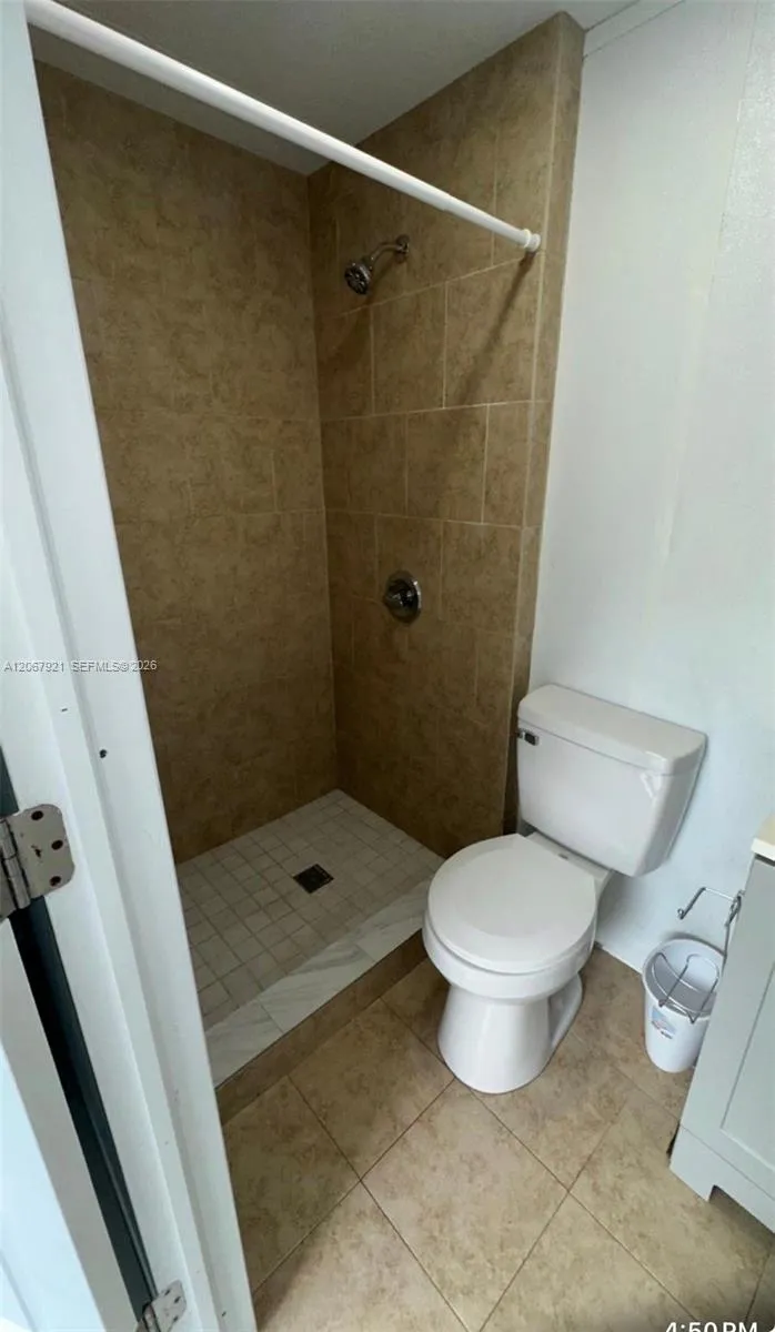 12242 SW 210th St Miami, FL 33177