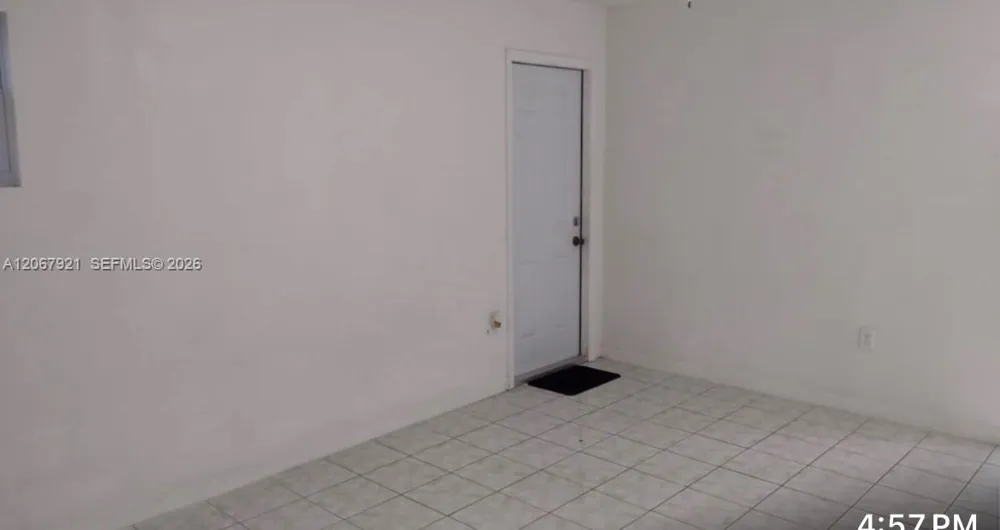 12242 SW 210th St Miami, FL 33177