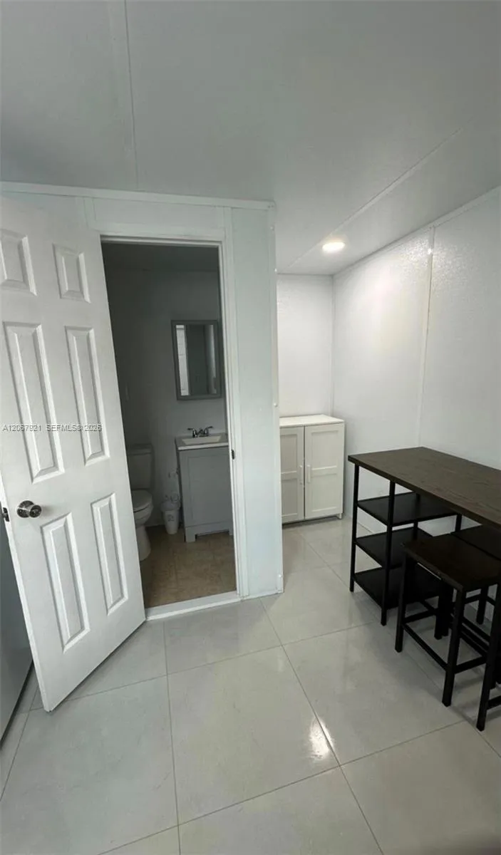 12242 SW 210th St Miami, FL 33177
