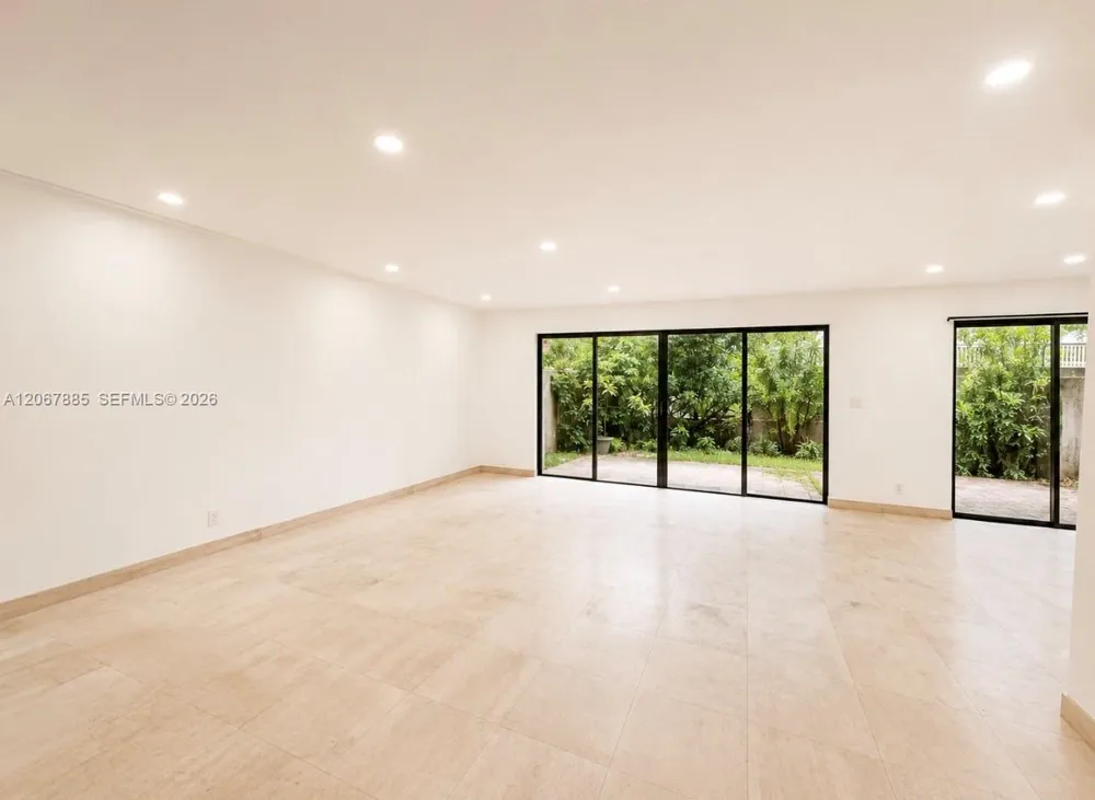 406 Saint Andrews Rd #53 Hollywood, FL 33021