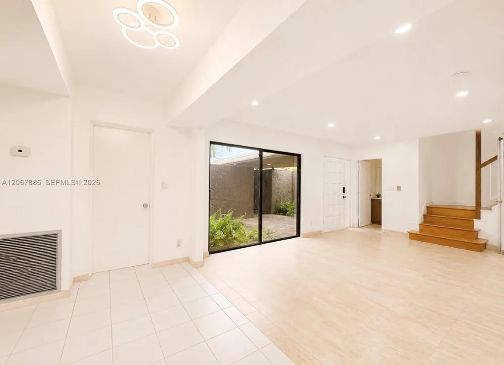 406 Saint Andrews Rd #53 Hollywood, FL 33021