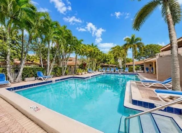 406 Saint Andrews Rd #53 Hollywood, FL 33021