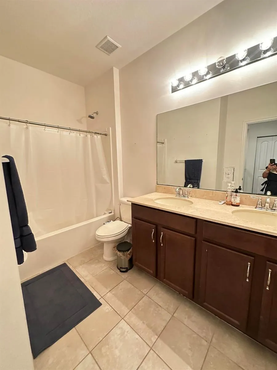 5026 S Astor Circle Delray Beach, FL 33484
