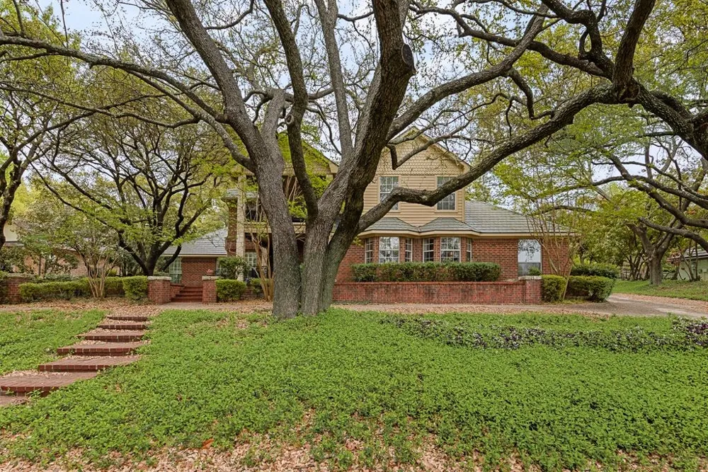 2 Eastshore Road Heath, TX 75032