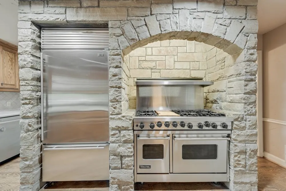 2 Eastshore Road Heath, TX 75032