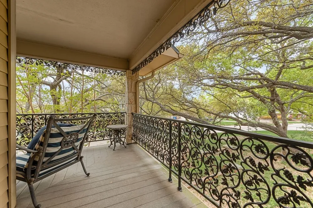 2 Eastshore Road Heath, TX 75032