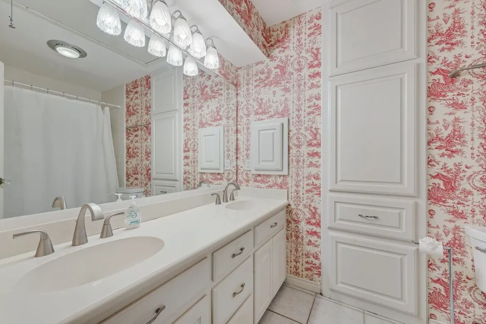 2 Eastshore Road Heath, TX 75032
