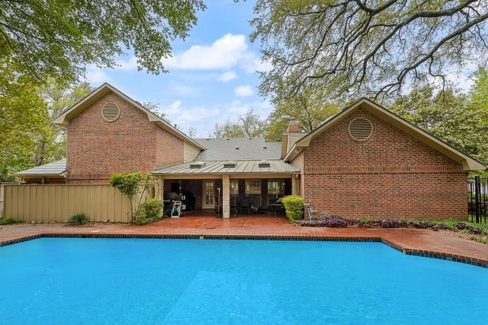 2 Eastshore Road Heath, TX 75032