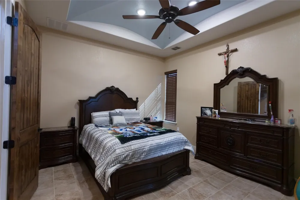 8900 Holly Road Alvarado, TX 76009
