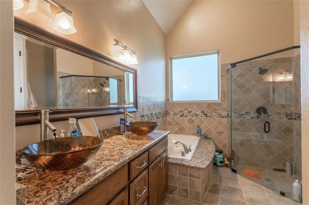8900 Holly Road Alvarado, TX 76009