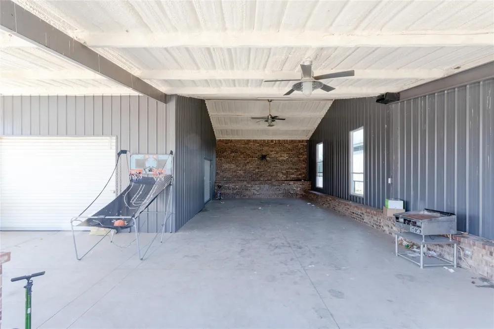 8900 Holly Road Alvarado, TX 76009