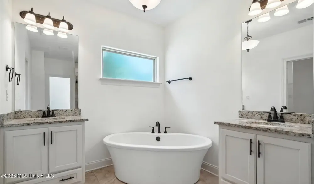 5098 Kensington Creek Drive Southaven, MS 38672