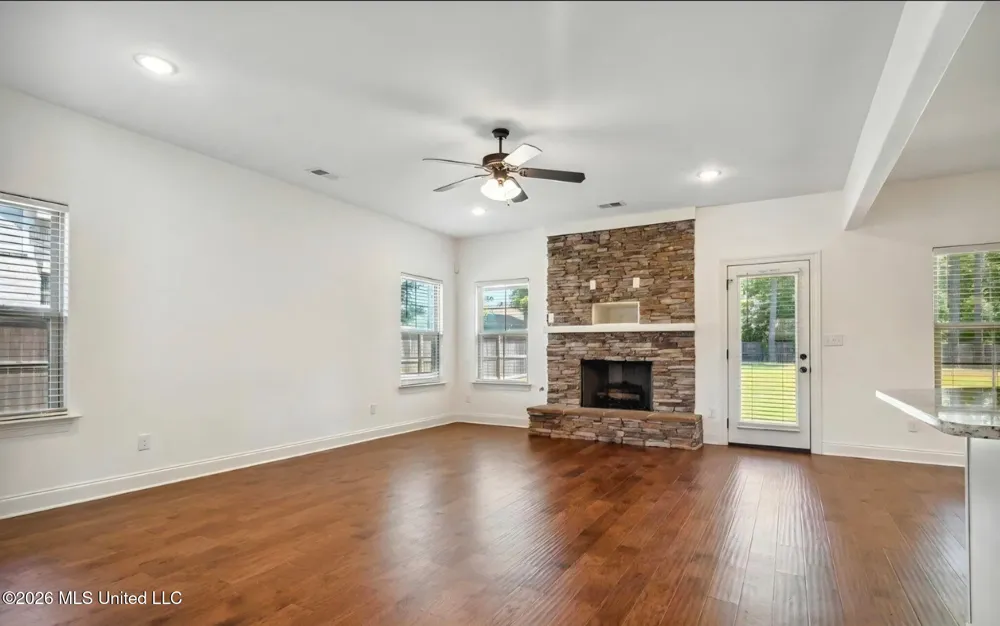 5098 Kensington Creek Drive Southaven, MS 38672