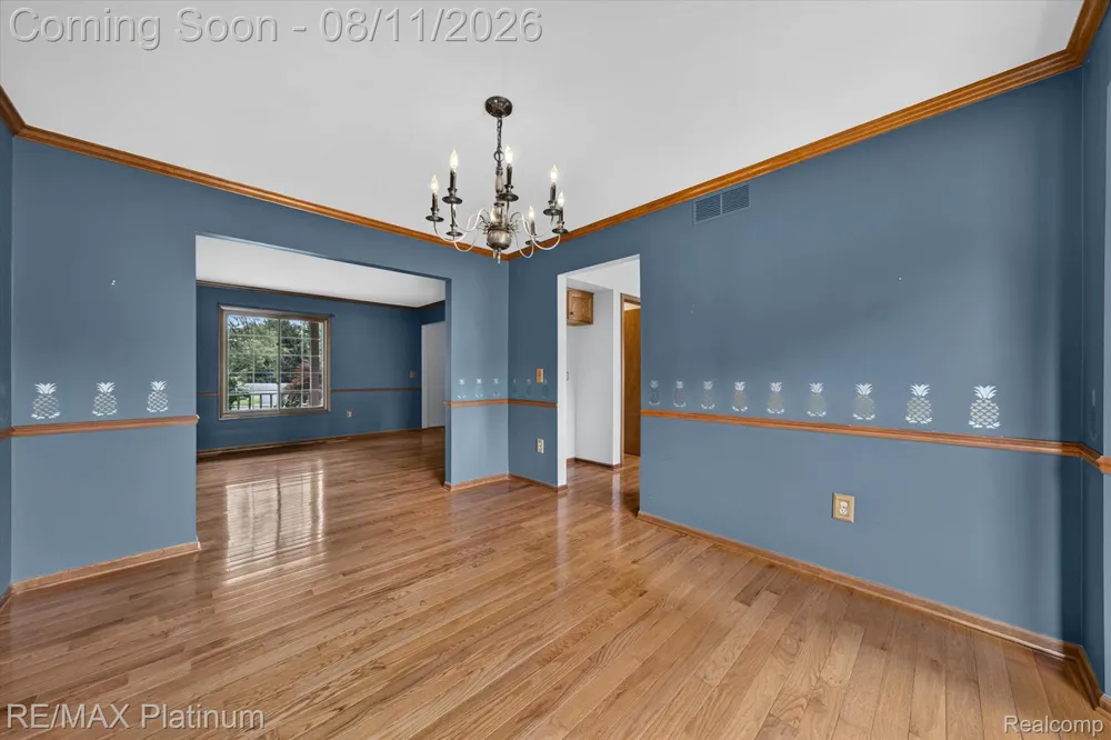 7892 Birkenstock Drive Genoa Township, MI 48114