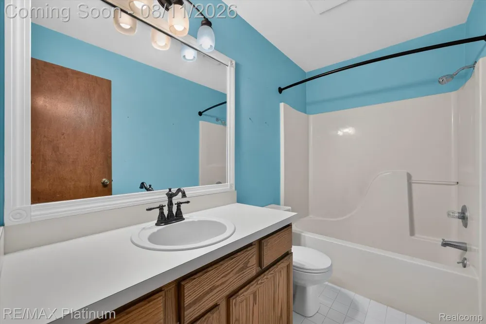 7892 Birkenstock Drive Genoa Township, MI 48114