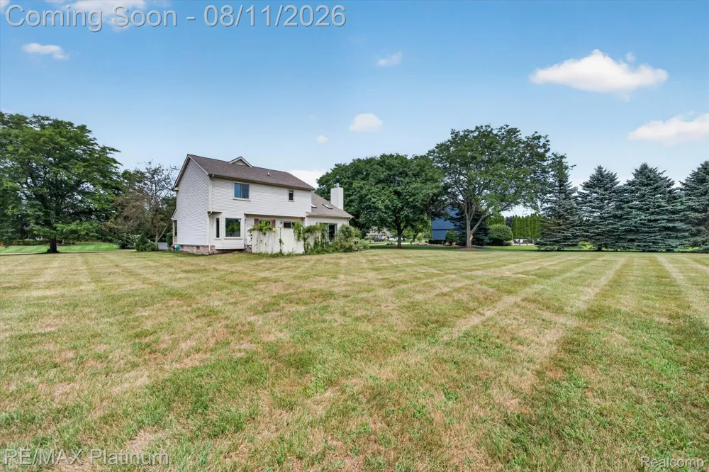 7892 Birkenstock Drive Genoa Township, MI 48114