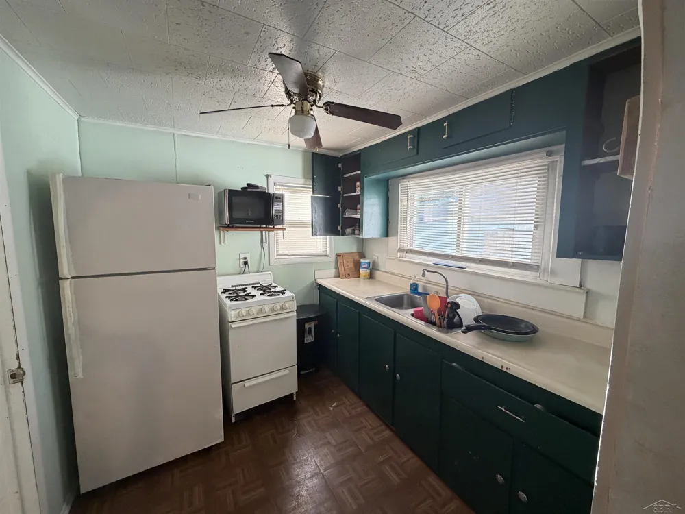 1802 Marquette Street Saginaw City, MI 48602