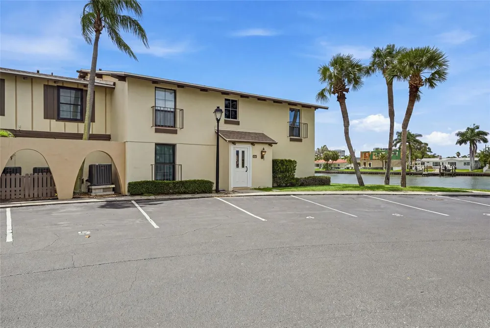 501 PLAZA SEVILLE COURT #2 Treasure Island, FL 33706