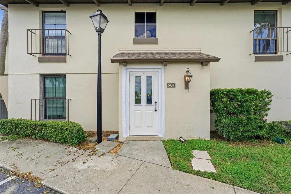 501 PLAZA SEVILLE COURT #2 Treasure Island, FL 33706