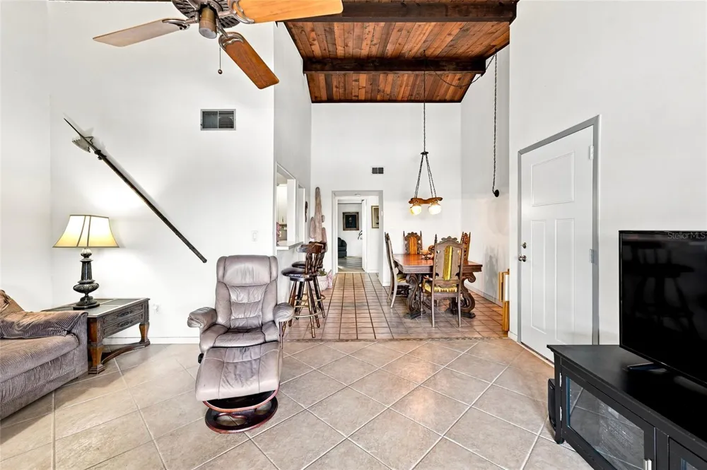 501 PLAZA SEVILLE COURT #2 Treasure Island, FL 33706