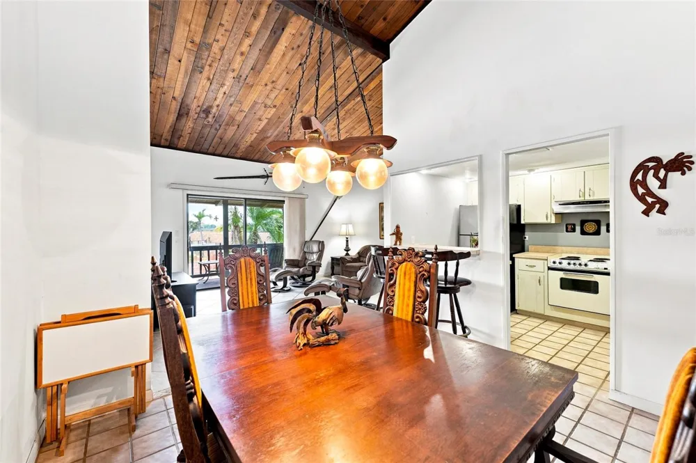 501 PLAZA SEVILLE COURT #2 Treasure Island, FL 33706