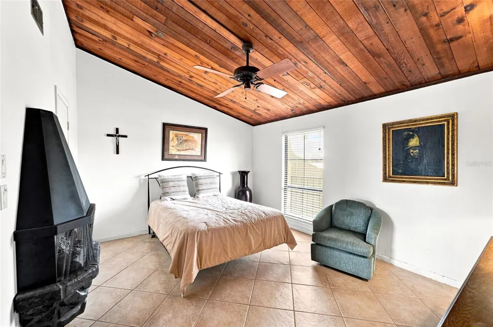 501 PLAZA SEVILLE COURT #2 Treasure Island, FL 33706