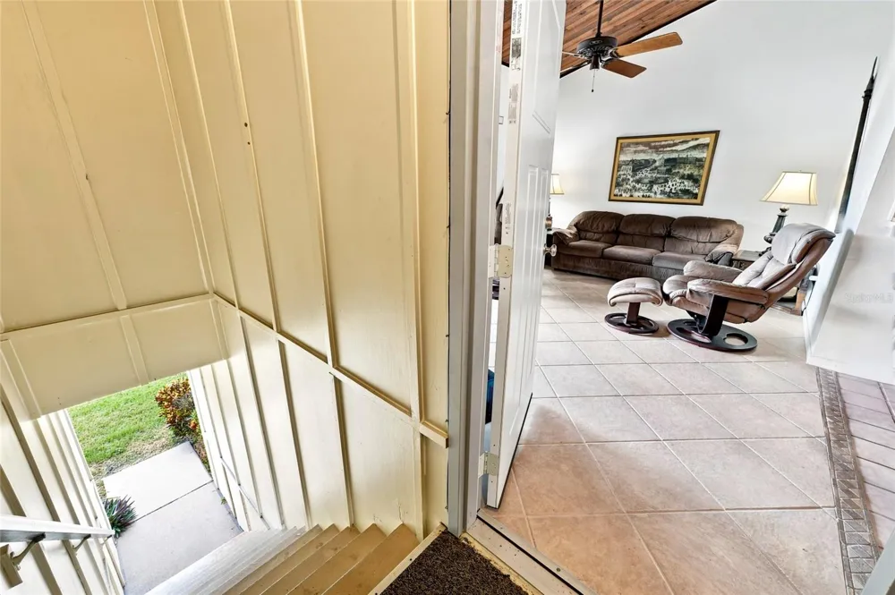 501 PLAZA SEVILLE COURT #2 Treasure Island, FL 33706
