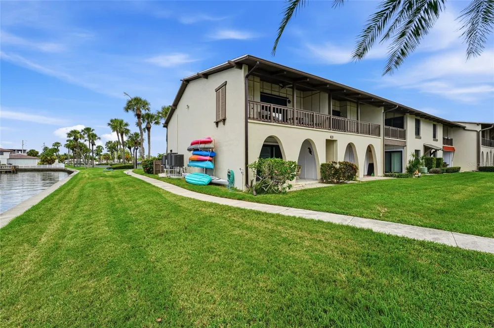 501 PLAZA SEVILLE COURT #2 Treasure Island, FL 33706