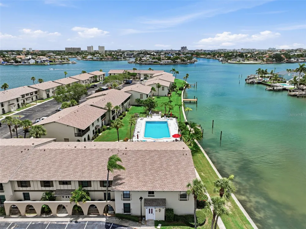 501 PLAZA SEVILLE COURT #2 Treasure Island, FL 33706